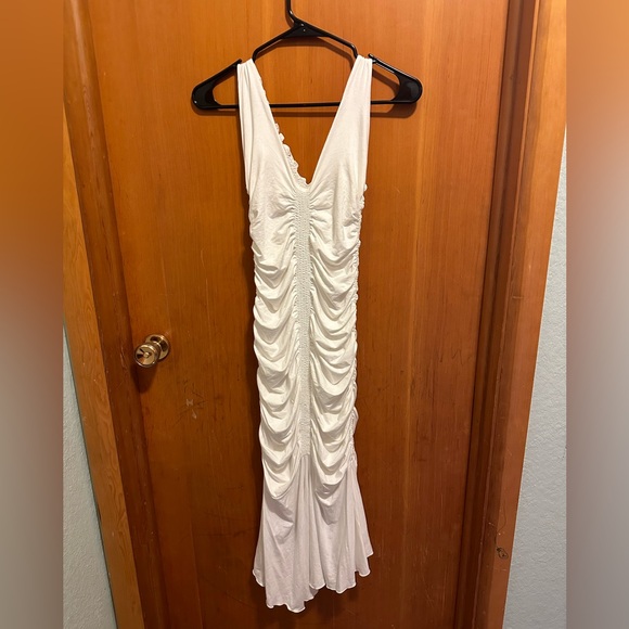 Leom Designs White Hati Hati Dress - Picture 3 of 5